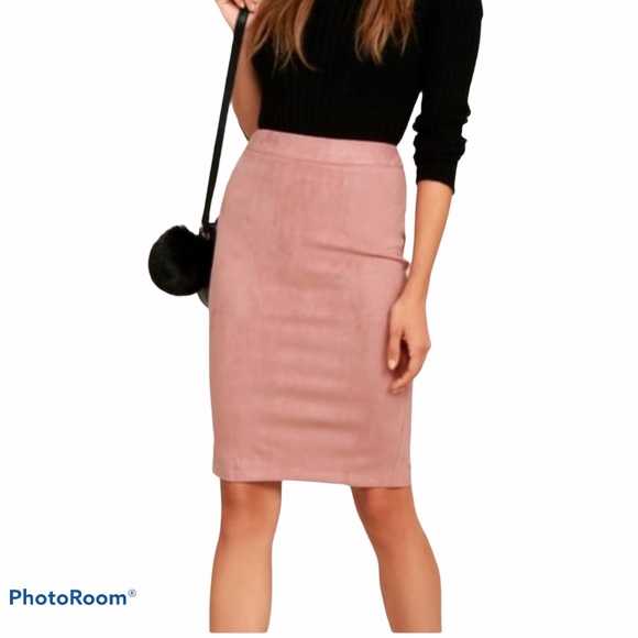 Lulus Dresses & Skirts - Lulu's Superpower Blush Suede Pencil Skirt SIZE XS